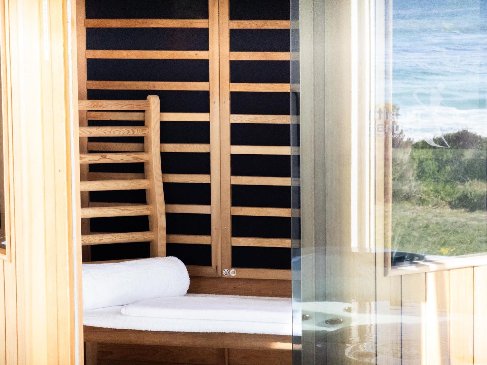 Saltwater - Absolute Oceanfront, Fire Pits, Some Villas With Hot Tubs And Sauna Falmouth Zewnętrze zdjęcie